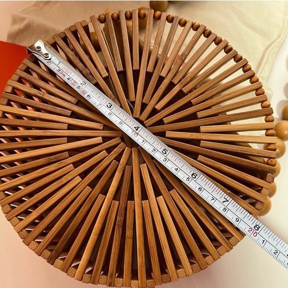 Cult Gaia bamboo Wood Circle Luna shoulder bag - Picture 4 of 10